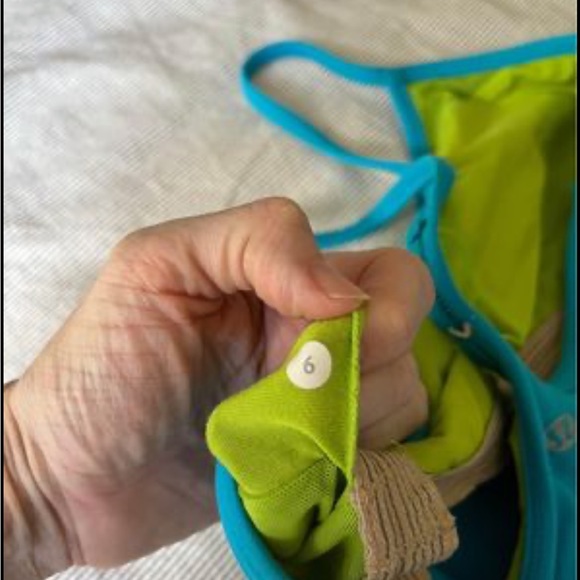 Lululemon power Y tank blue green size 6 - Picture 5 of 5